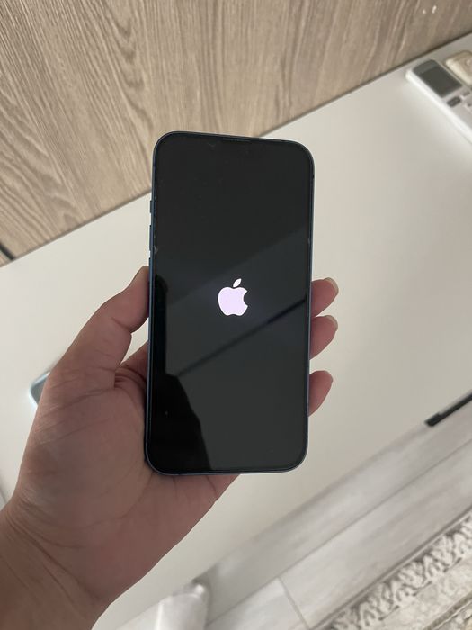 Продам iPhone 13, 128 ГБ