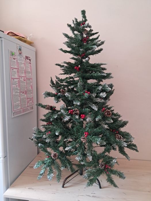 Продам ёлку хорошего состояние