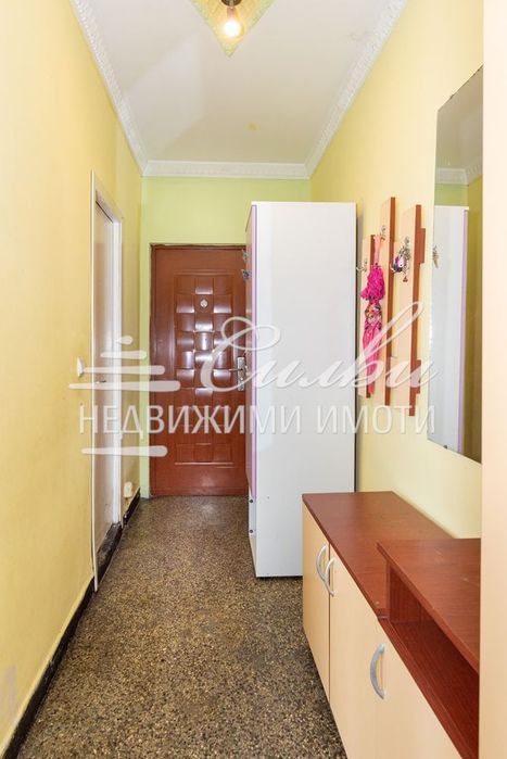 Продава се Двустаен апартамент в Шумен, Тракия - 58 кв.м за 1583 €/кв.м - Снимка #2