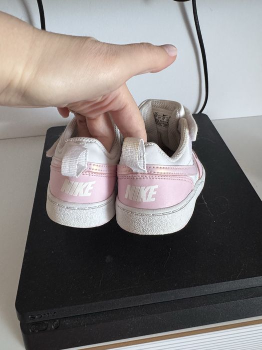Adidasi NIKE fetite masura 26