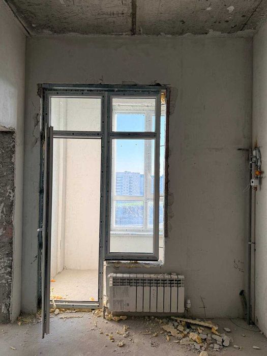 Срочно! Перегородка ПВХ с дверью и окном