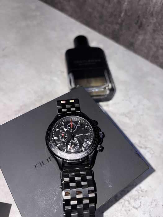 Продаются часы Filippo Loreti sport pilot