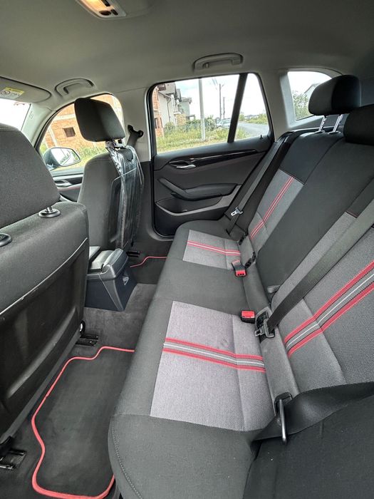 Vând BMW X1 xDrive 1.8d
