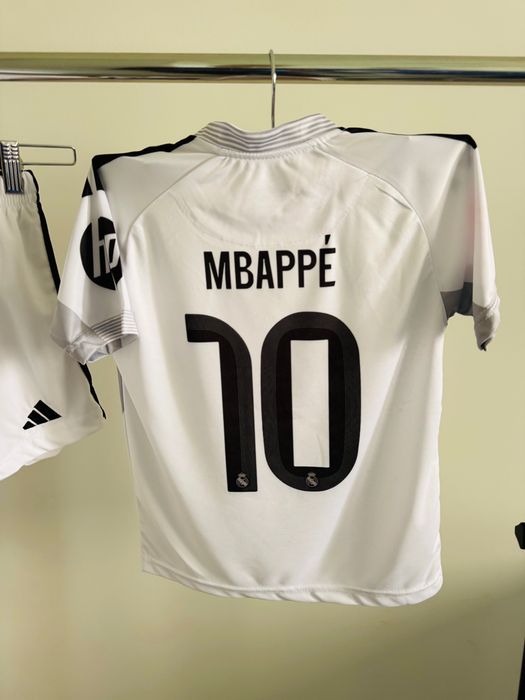 Къси екипи на Роналдо,Ямал и Мбаппе