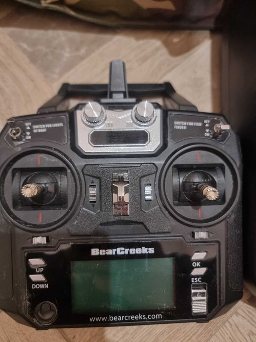 Лодка за захранка Waverunner MK4 с Toslon TF640