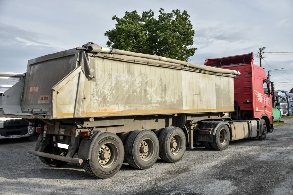 Ansamblu Volvo FH440 si semiremorca basculabila Langendorf