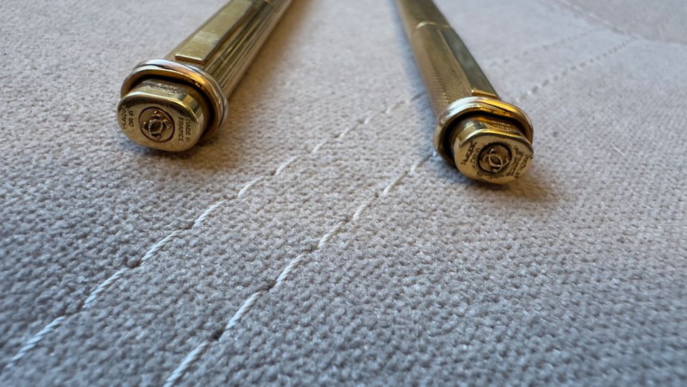 vand 2 Pixuri Cartier Trinity la pretul de 1500 lei FIX