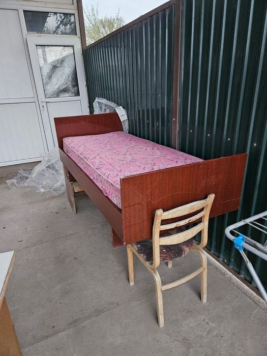 Односпалка кровать