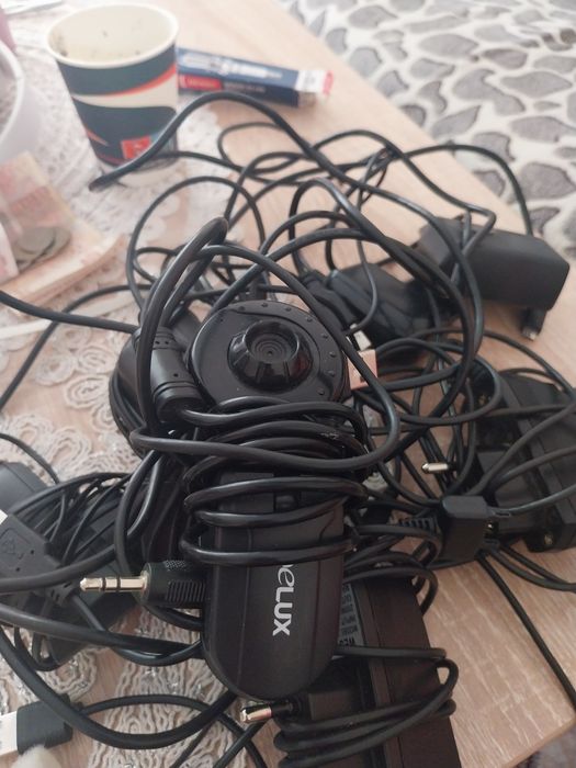 продавам кабел за телефон продавам топтан