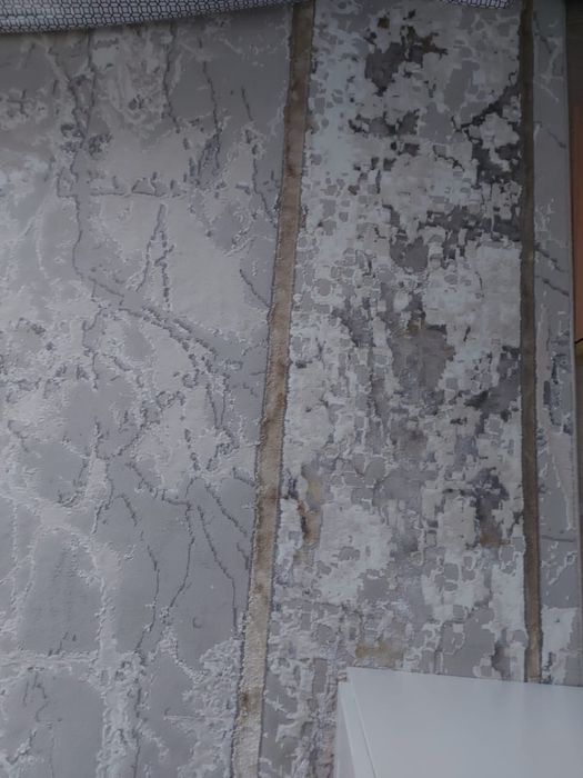 Ковер 4 на 5  в идеальном состоянии.