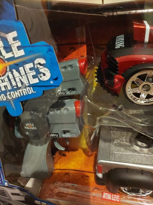 Машина на пульте