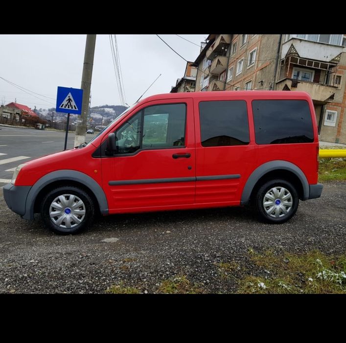 Vând Ford Turneo Connect