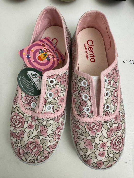 Новая фирменная обувь, размер 21, 24, 30, 32, 33, 34