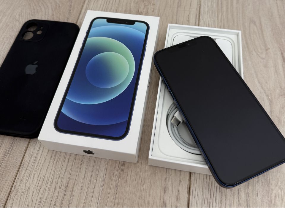 Продам iPhone 12 64GB