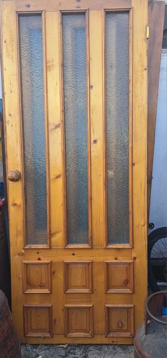 Межкомнатные двери из дерева