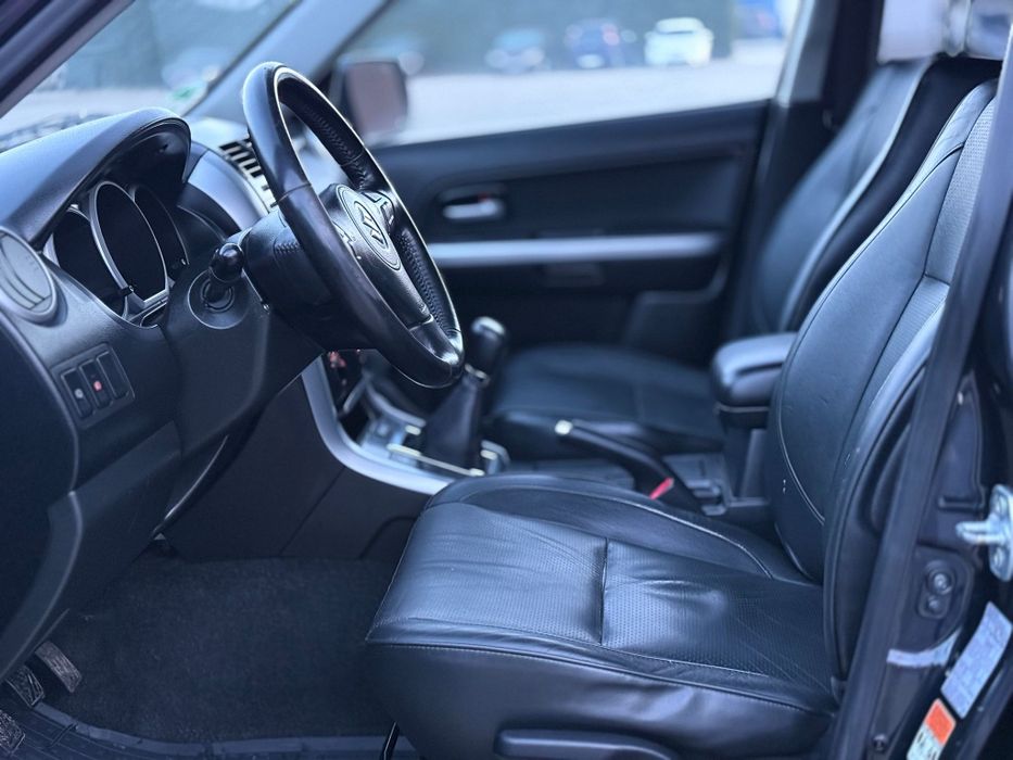 Vând Suzuki grand Vitara 1.9 4×4 euro 5