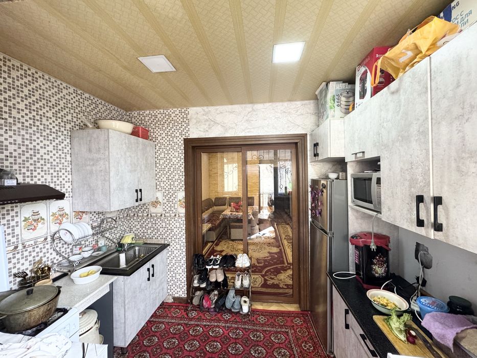 Продается 4 комнатная квартира.Мирзо Улугбекский район. Массив ТТЗ-4