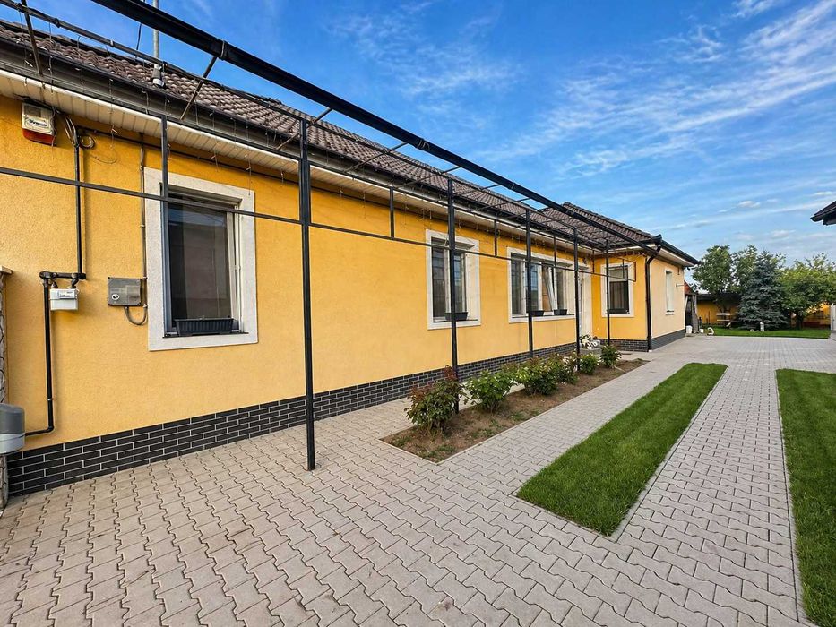 Casa duplex de vânzare Sâncraiu de Mureș,front stradal