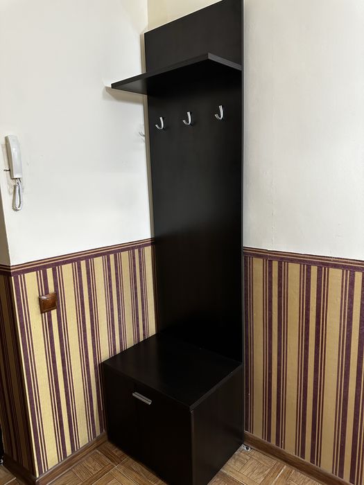 Шкаф в прихожую с зеркалом