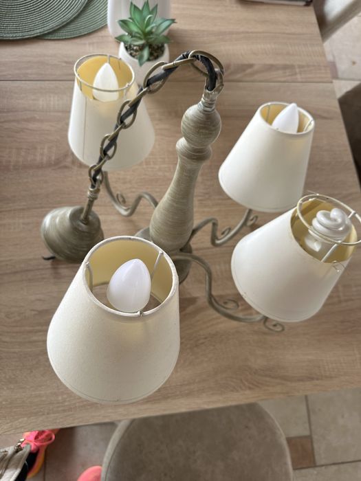 Lustra vintage suspendată metalică