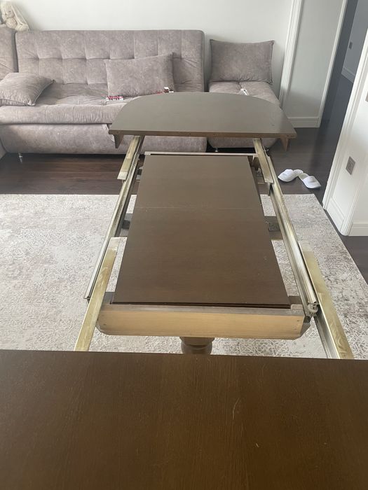 Продам качественный стол