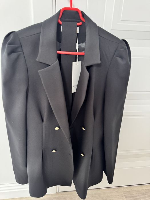 Costum complet marimea 40