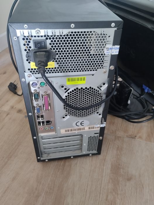 Компютър с клавиатура