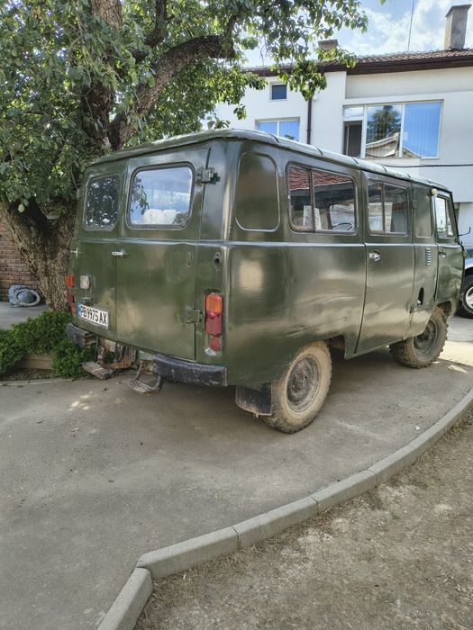 Продавам Уаз 452