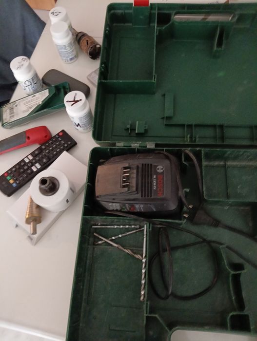 Продавам ударен винтоверт BOSCH PSB-18LI