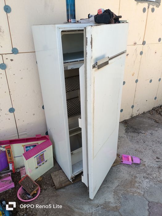 Продам холодильник