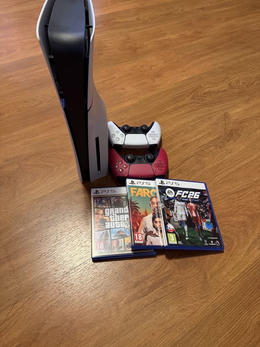 PS 5 slim 1 tb cu 2 manete