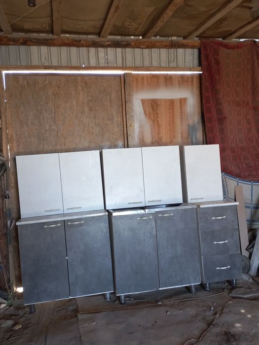 Продам кухонный гарнитур буу