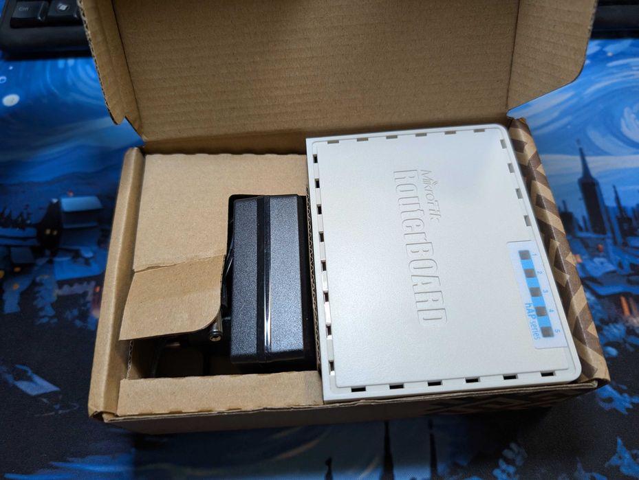 Продам роутер Mikrotik новый!