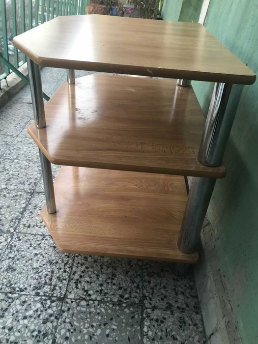 Масичка за телевизор, DVD и други домашни уреди.