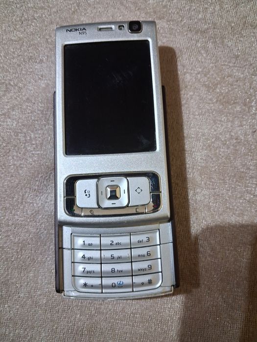 Телефон Nokia N95