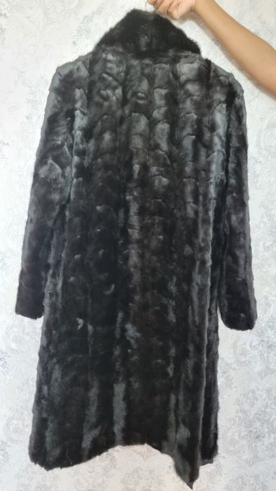 Продам норковую шубу