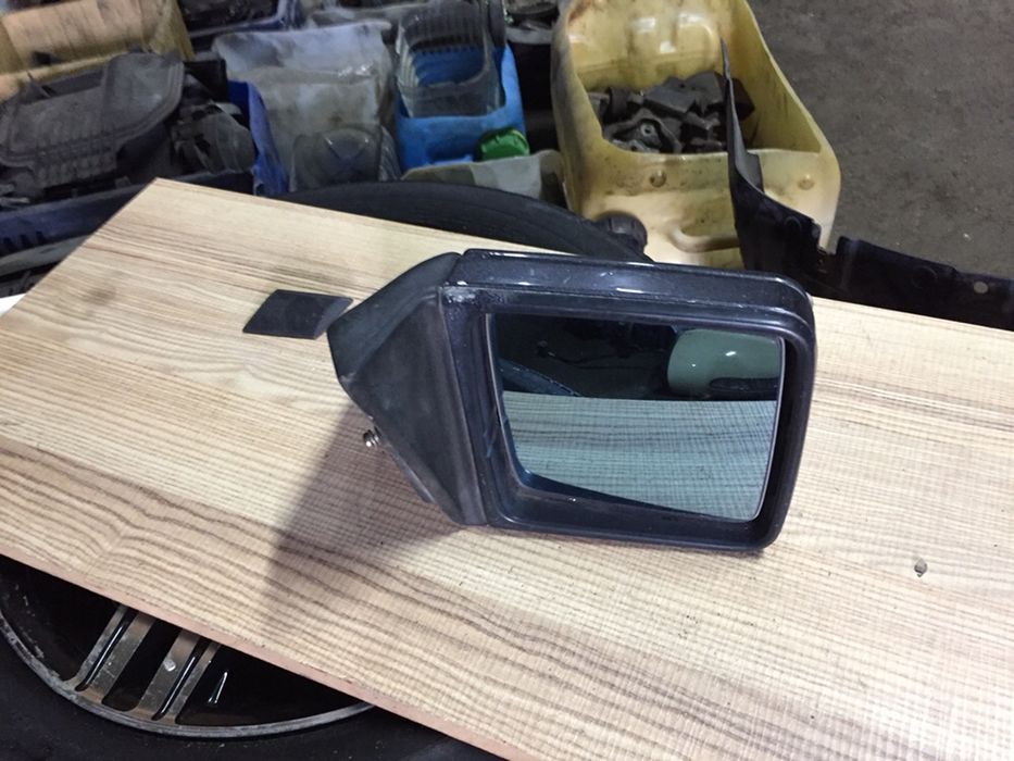 Зеркала на бмв е 34 и мерседес 124