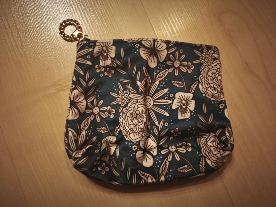 Оригинални Несесери за грим Estée Lauder