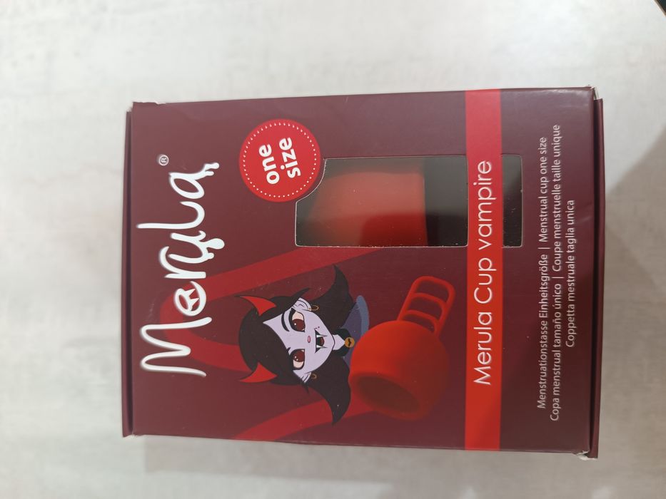 Универсална менструална чаша