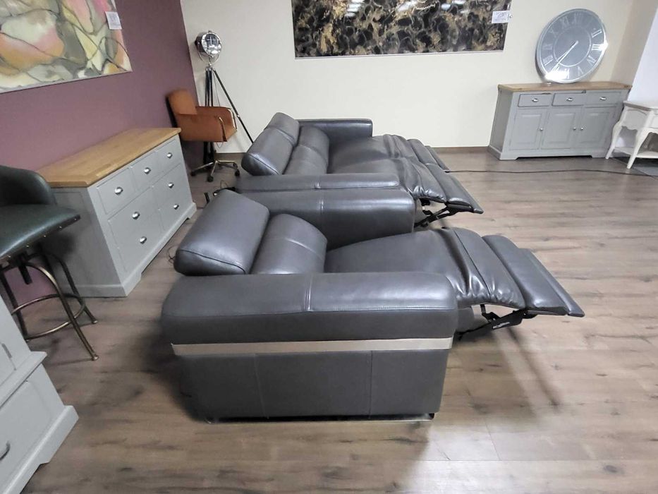 Сив кожен диван тройка и фотьойл Moreno с ел. релакс механизъм
