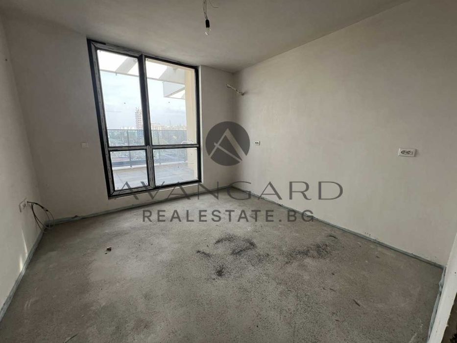 Продава се Тристаен апартамент в Пловдив, Христо Смирненски - 167 кв.м за 1006 €/кв.м - Снимка #2