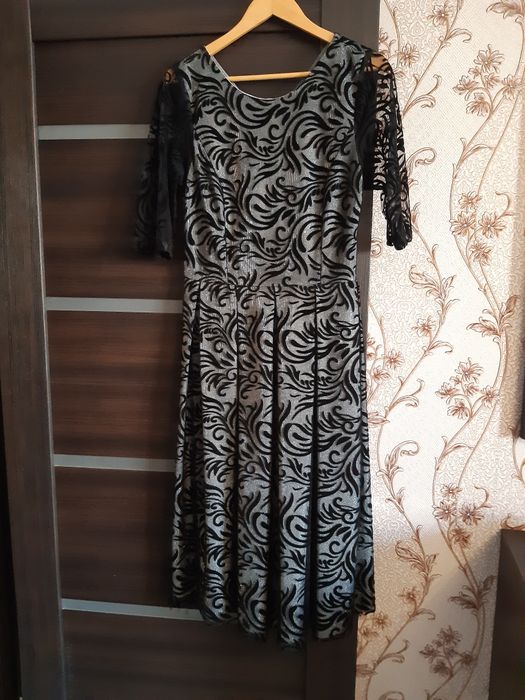 Продам платья в отличном состоянии