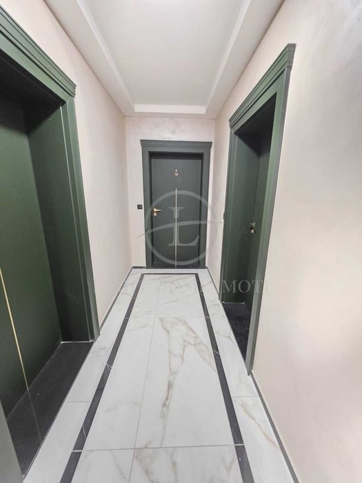 Продава се Тристаен апартамент в Пловдив, Каменица 2 - 113 кв.м за 1921 €/кв.м - Снимка #17