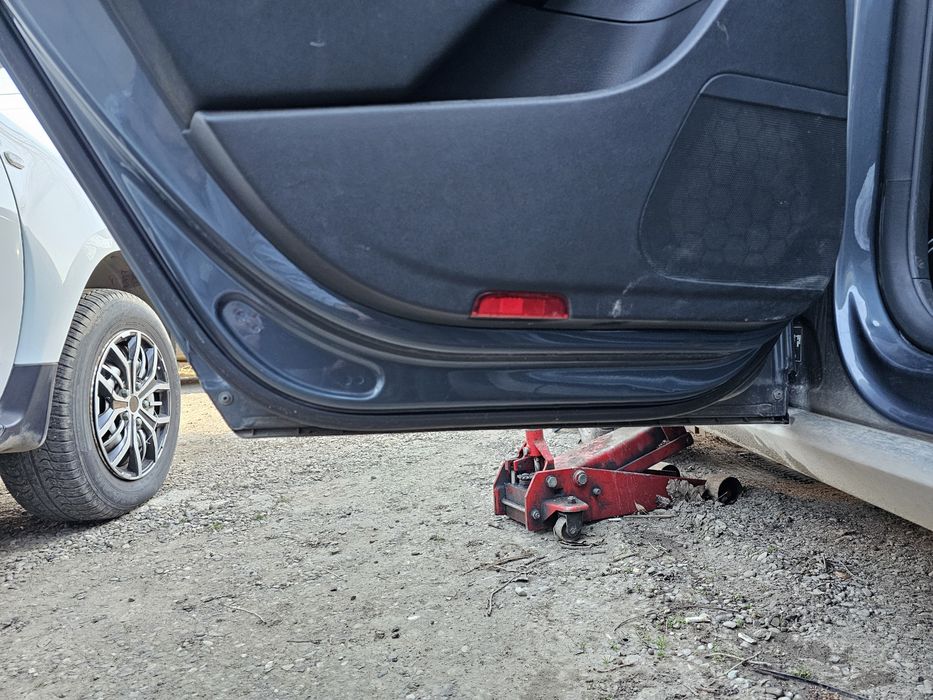 Dezmembrez passat b6 1.4  cod culoare LK7K