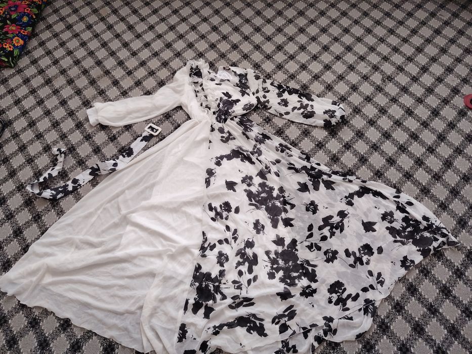 ayollar va qizlar libosi