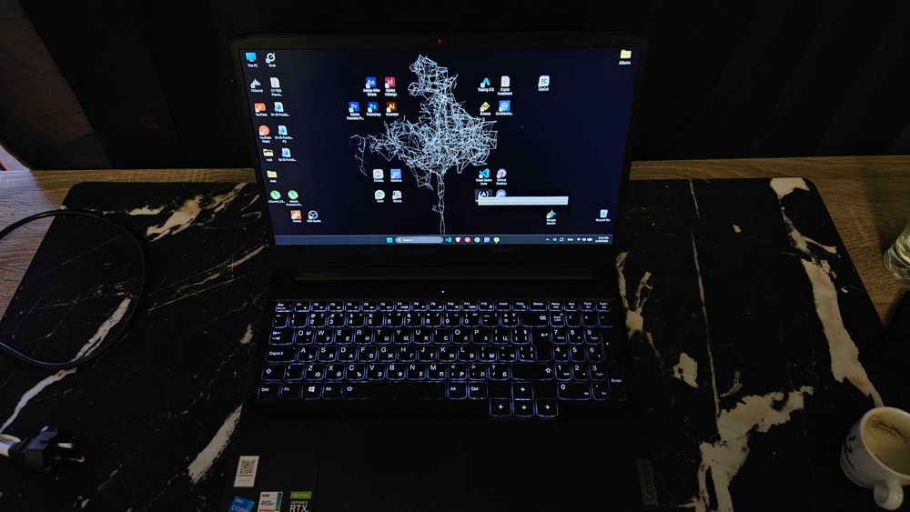 Lenovo IdeaPad Gaming 3 15IHU6