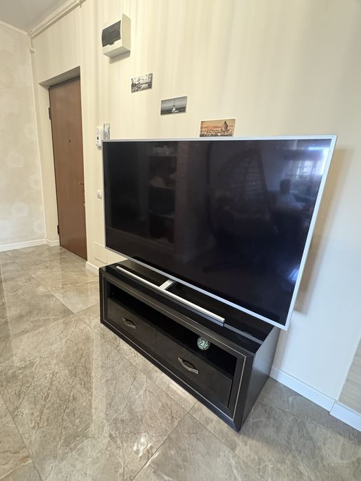 Televizor 165 cm PHILIPS