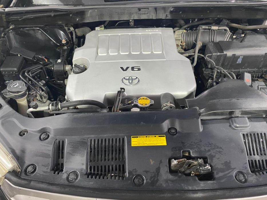 Продам машину Toyota Highlander