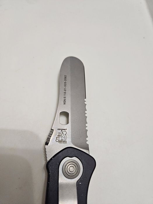 Warfighter medic extreme medicine-rescue knife