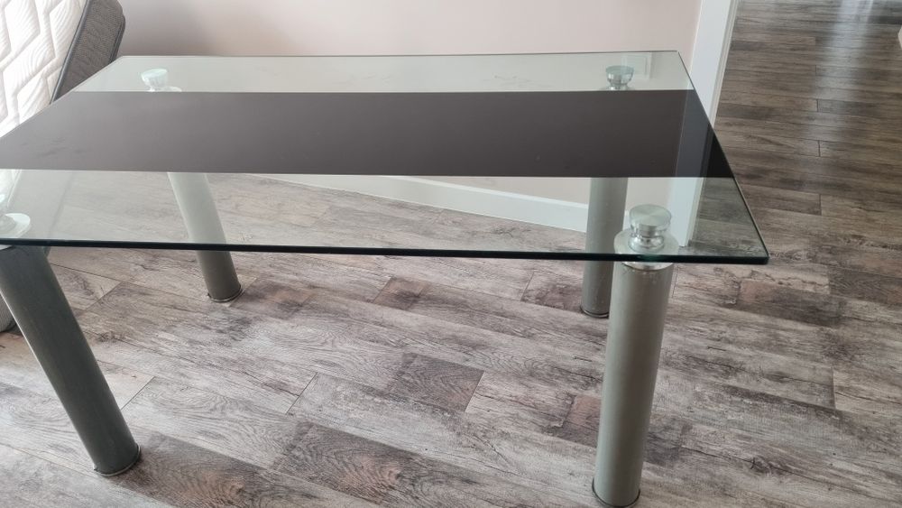 Стол стеклянный 150х90